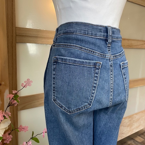 Banana Republic Mid Rise Dark Wash Girlfriend Ankle Length Jeans Frayed - Picture 12 of 14